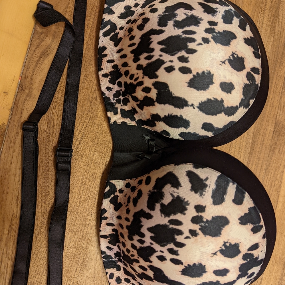 Victoria's Secret Bombshell Convertible Bra